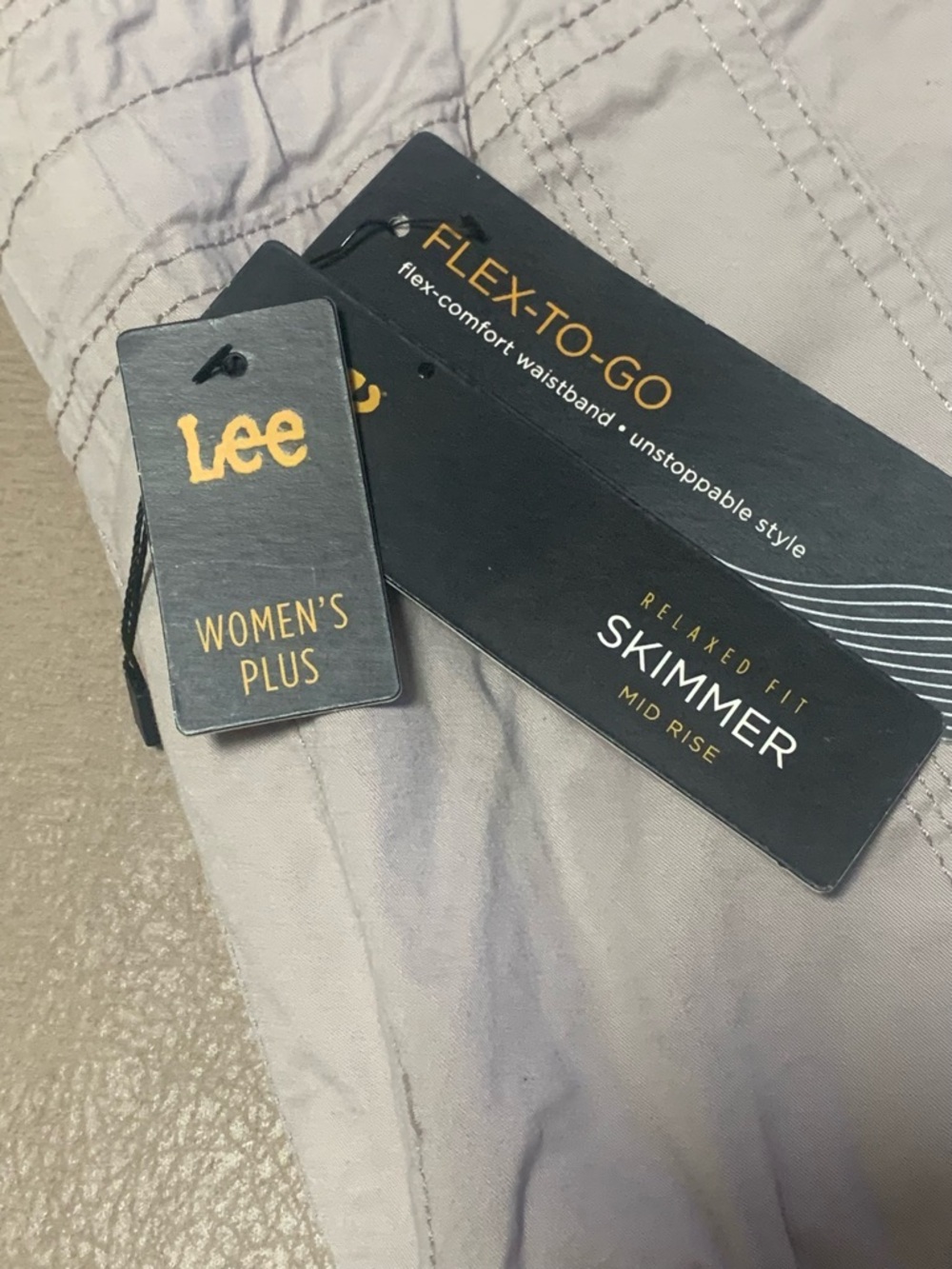 LEE Womens Palisade Flex 2 Go Relaxed Mid Rise Skimmer Shorts NEW Size 24 W Med - Picture 8 of 9